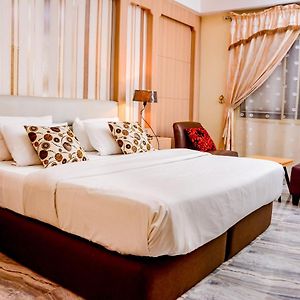 Golfview Suites & Conference Center